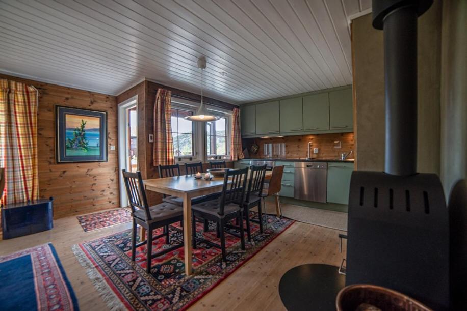Four-Bedroom Cottage In Sirdal Tjorhom מראה חיצוני תמונה